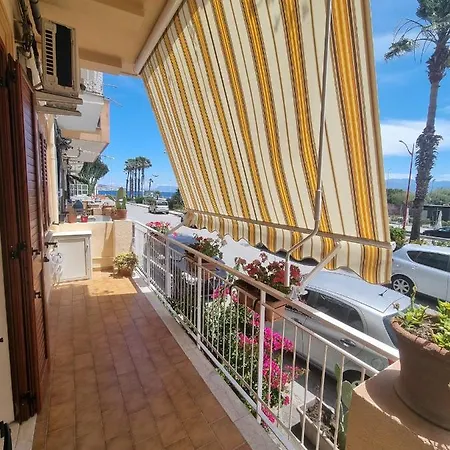 Apartamento Sullo Stretto *