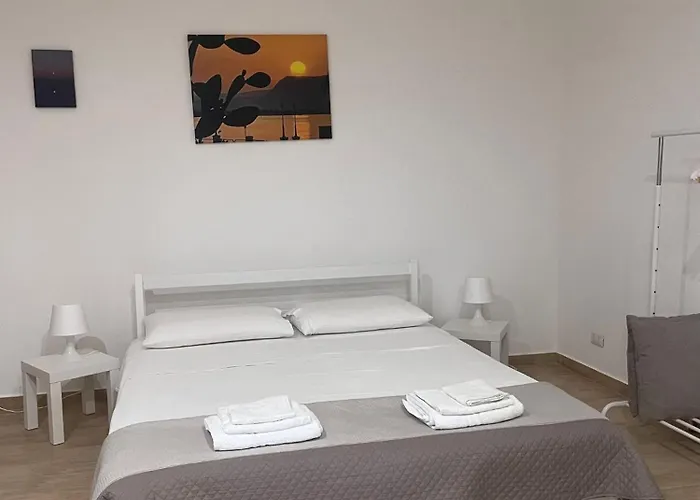 Sullo Stretto アパート メッシーナ